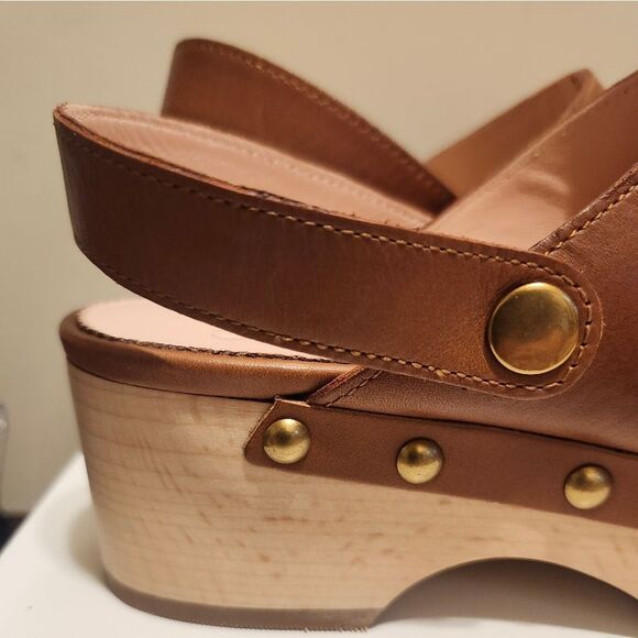 NEW J.Crew Cognac Brown Leather W/ Gold Stud Trim Wood Sole Sz.7 Ret.$198 - Picture 6 of 10